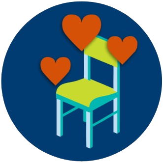 Cœurs au-dessus d’une chaise.